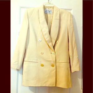 Women’s  blazer Lord and Taylor Petite Sz 6